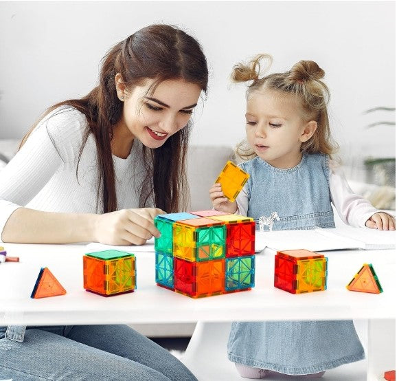 MagnetikBaby™, costruisci il tuo mondo a colori