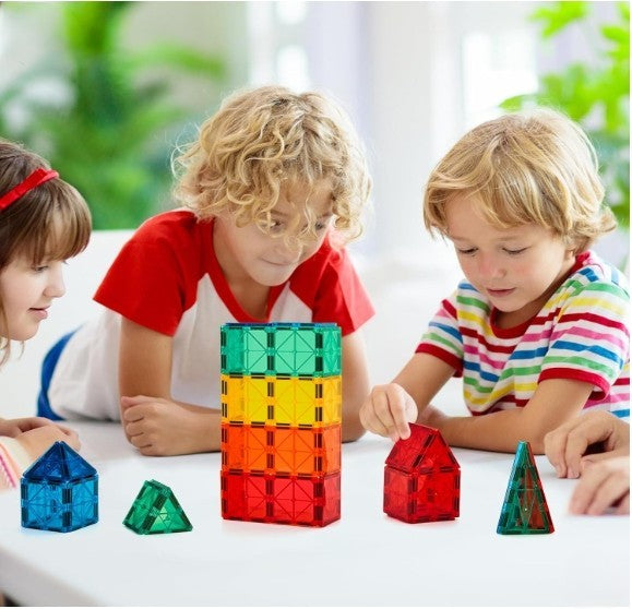 MagnetikBaby™, costruisci il tuo mondo a colori